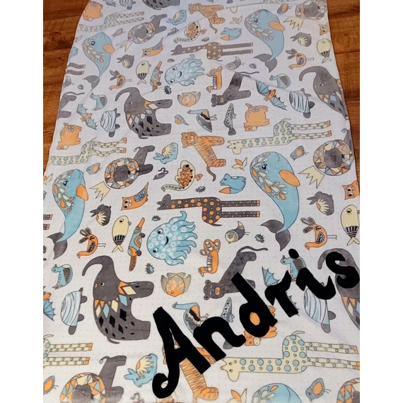 Wellsoft takaró választható névvel 140 cm x 200 cm- állatos - (megjegyzésbe írd, hogy milyen színű betűket és milyen nevet szeretnél rá (következő képen látható a választék)