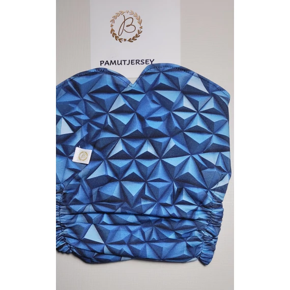 Brilus VÁLASZTHATÓ csónakos mosható pelenka- combgumis- kék háromszögek pamutjersey L (Megjegyzésbe írd hogy kivehető vagy belevarrt csónakos legyen!)